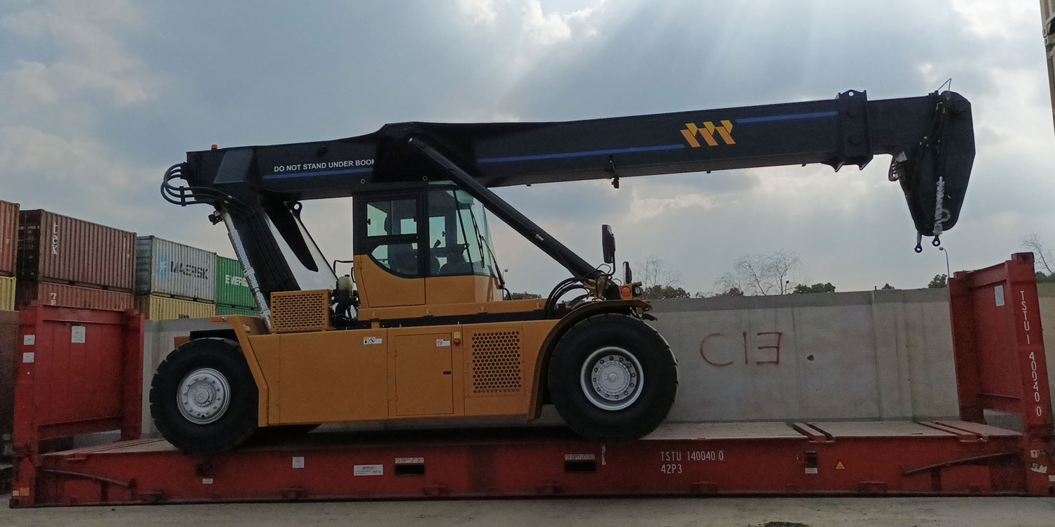 10 Ton Container Reach Stacker to Vietnam
