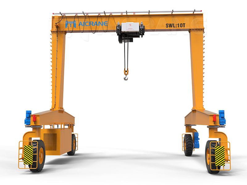 Rubber Tyred Gantry Crane in Shipyard