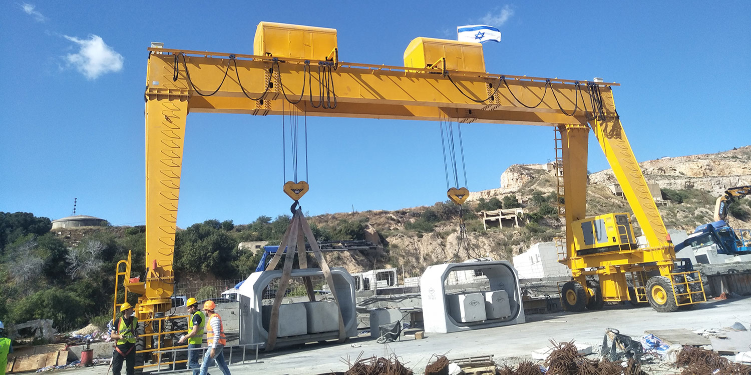 Rubber Tyred Gantry Cranes For Construction