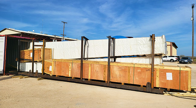 Secure Packaging & Delivery for Mobile Lifting Equipment