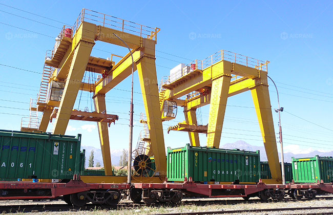 60 Ton Container Gantry Cranes for Railway Transportation in Chile