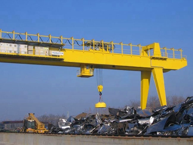 Electromagnetic Scrap Handling Gantry Crane