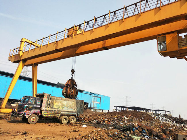 Grab Scrap Handling Gantry Crane