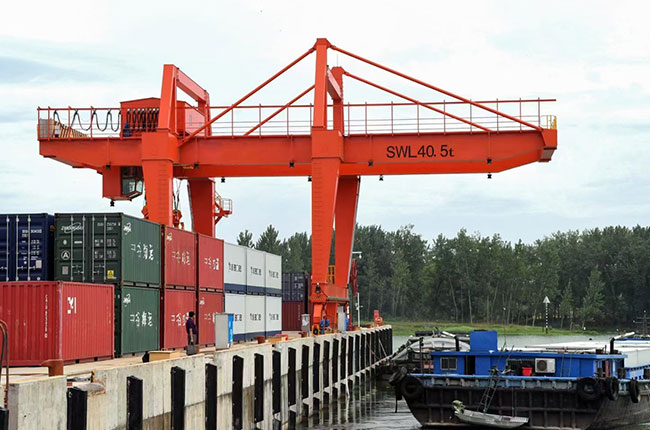 RMG port gantry crane