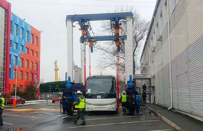 20 Ton Rubber Tyred Gantry Crane for Handling Bus Bodies 