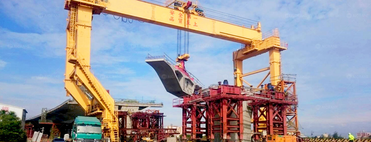 Straddle Carrier Crane for Viaduct Project