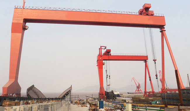 Heavy-Duty Shipyard Gantry Cranes