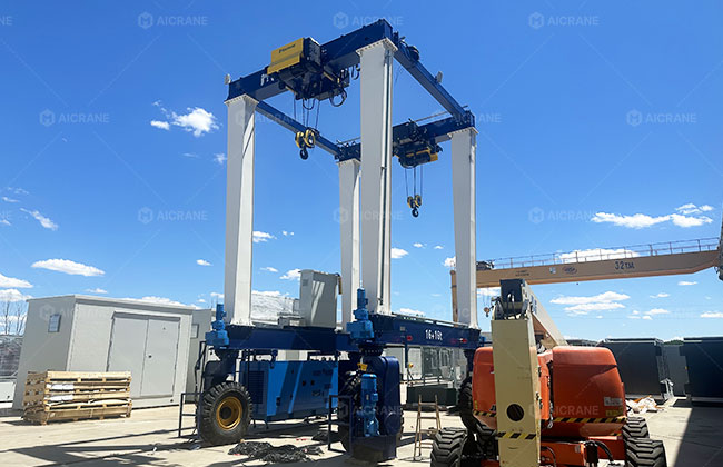 32 Ton Mobile Gantry Crane for Handling Electrical Units in Spain