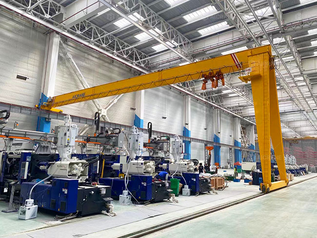Semi Gantry Crane Used In Machinery Manufacturing