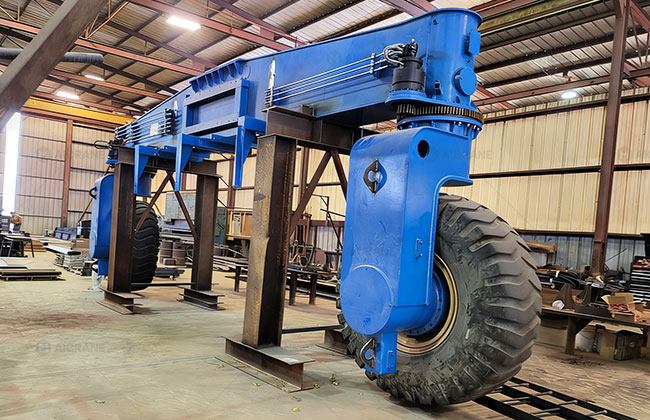 hydraulic drive mechanisms of rubber tired gantry crane