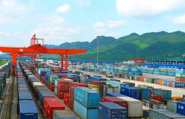 Container Handling in a Logistics Park