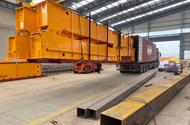 Gantry Crane Components Loaded For Delivery To Saudi Arabia