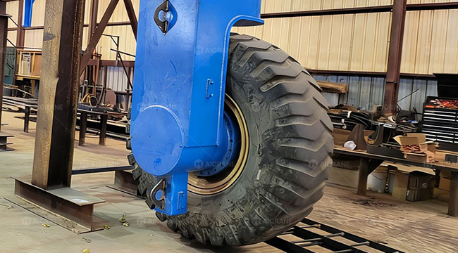 High-friction RTG crane tires ensuring anti-slip traction in rain and snow