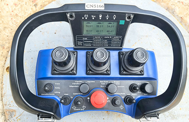 10-1200 ton travel lift real-time load and safety monitoring system