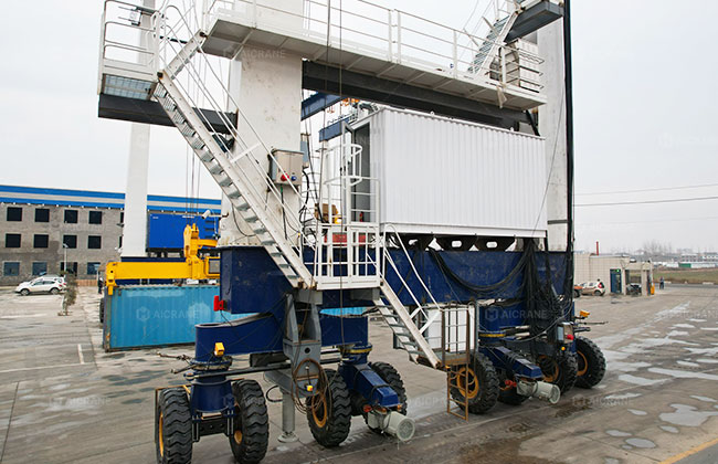 All-weather port gantry crane design for rain, snow, and coastal operation