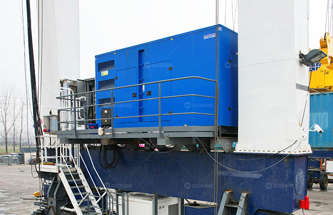RTG port gantry crane with integrated power system
