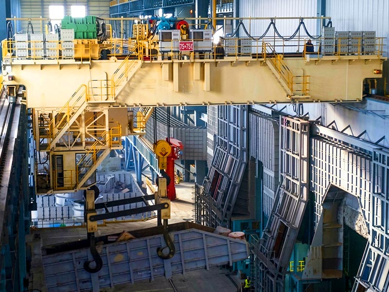 Heavy-duty Double Trolley Overhead Crane for Charging Bay Operations
