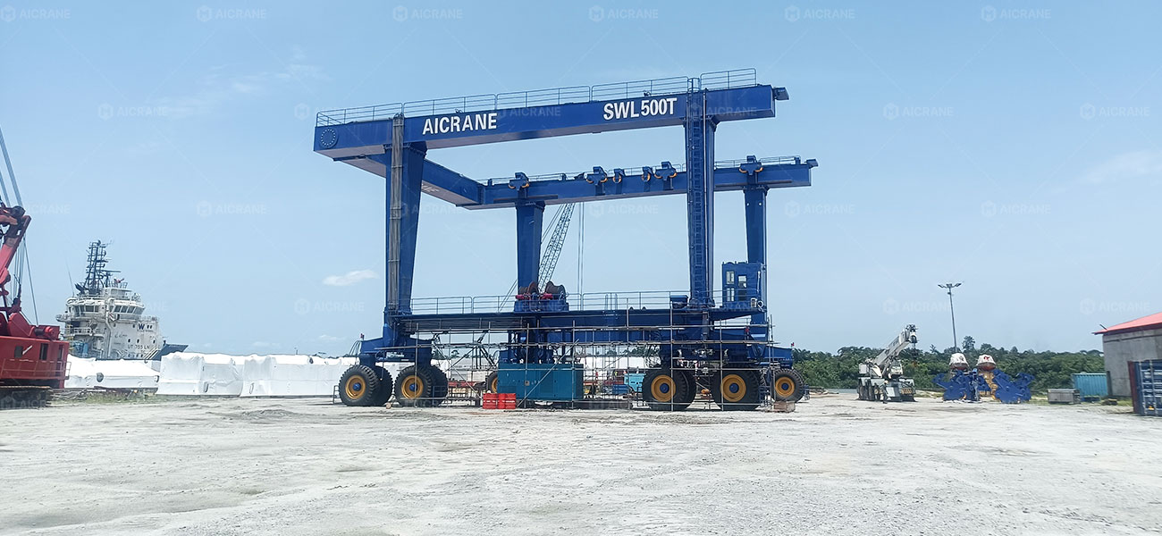 500T Mobile Boat Hoist for Shipyard in Nigeria