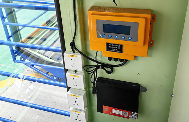 Industrial network communication system for synchronized precast beam lifting