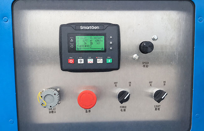 PLC-based electrical control panel for safe boat handling