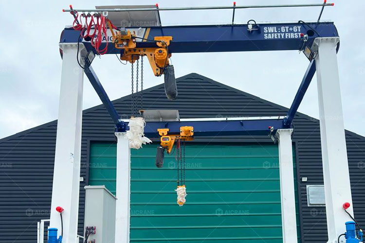 Compact chain hoist unit for light to medium-duty lifting applications