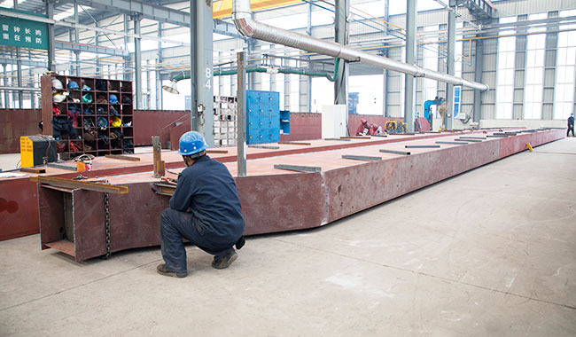 crane manufacturing with quality inspection