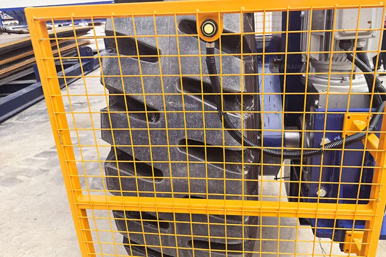 RTG crane ultrasonic obstacle detection sensor for travel safety