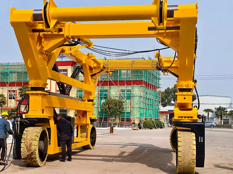 SC60 Electric Straddle Carrier for Logistics and Manufacturing Facilities