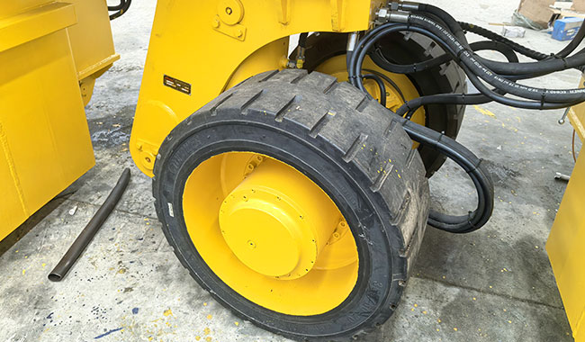 rubber tires and multi-directional steering for flexible yard operation